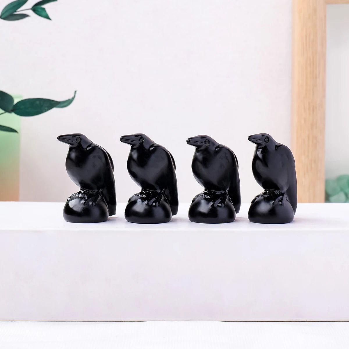 Obsidian Crow Figurine – Crystal Protection & Haunted Decoration