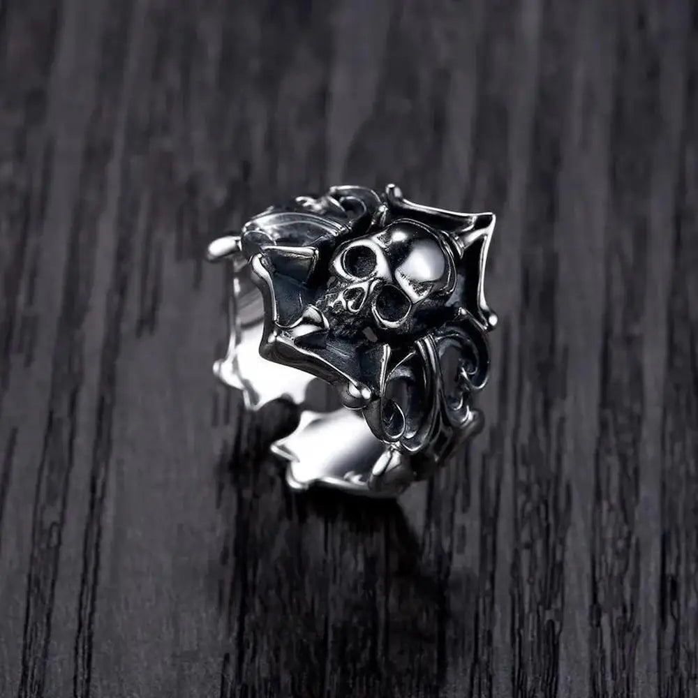Ghost Pirate Skull Ring – Men’s Gothic Hip Hop Streetwear Jewelry