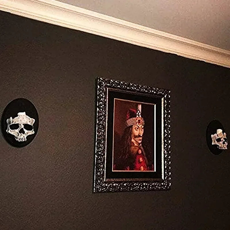Skeleton Candlestick Pendant – Gothic Resin Haunted Wall Decoration