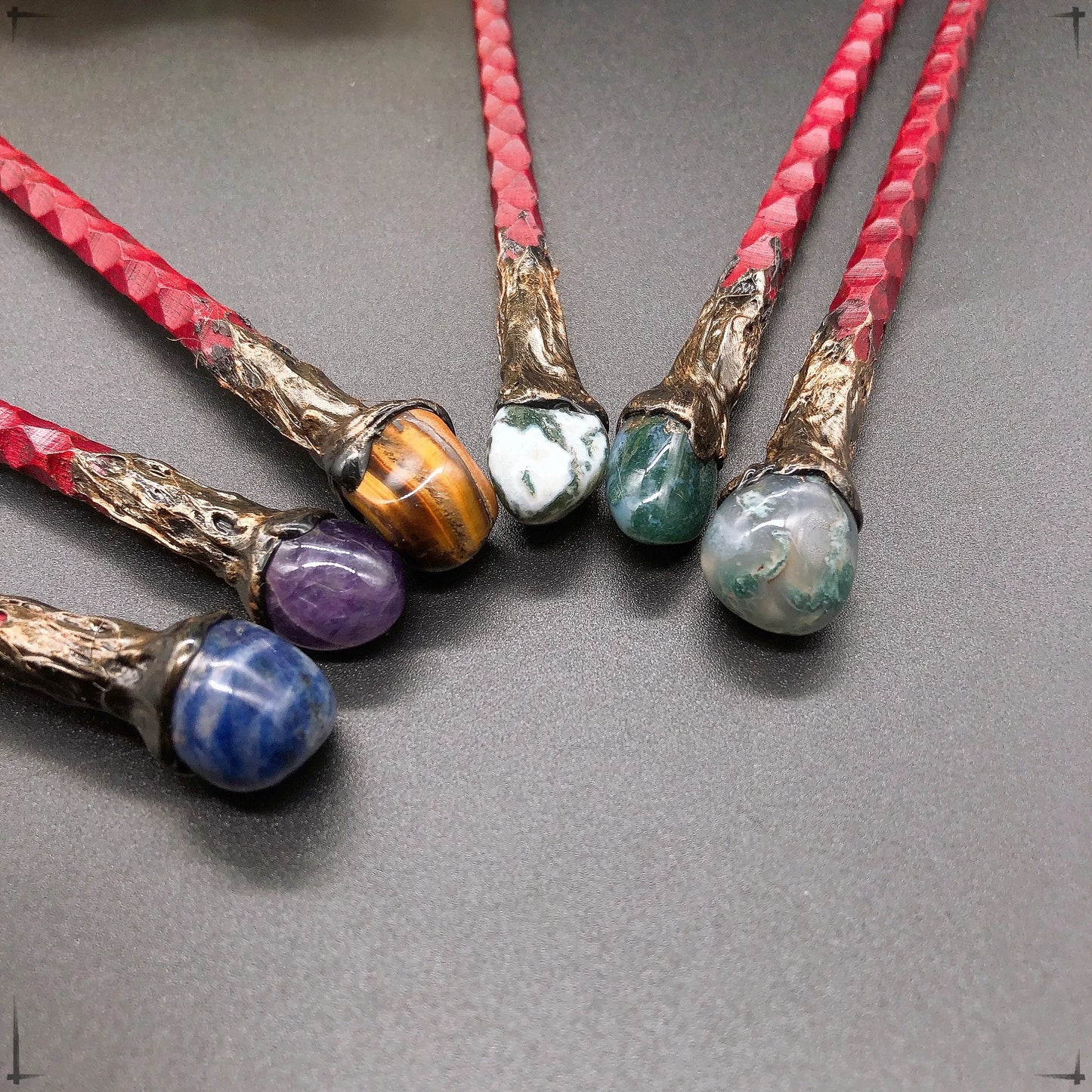 19cm Natural Crystal Wand – Amethyst, Tiger Eye, Labradorite & Red Agate